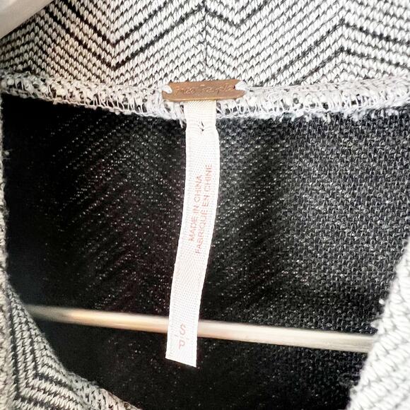 Free People Black and White High Neck Sleeveless Halter Chevron Dress Small - Picture 5 of 7